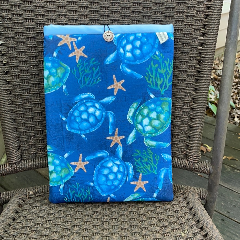 Sea turtle large book sleeve